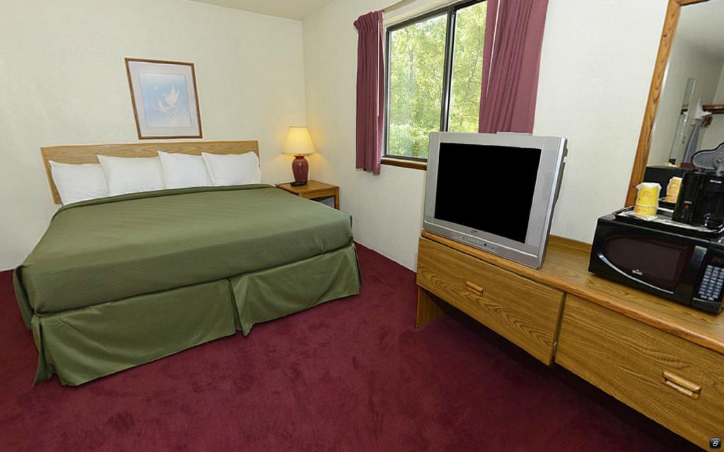 Rodeway Inn Whitehall Chambre photo