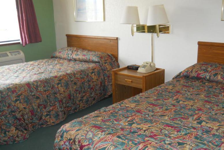 Rodeway Inn Whitehall Chambre photo